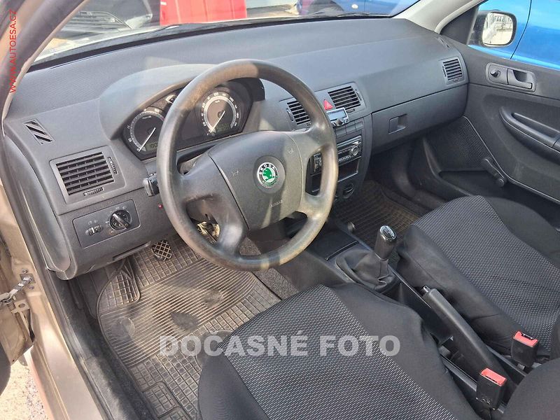 Škoda Fabia (2005) 1.2 12V, ČR, servis.kniha - fotka 3 z 3