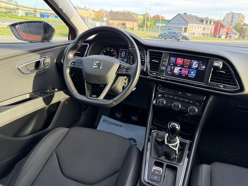 Seat Leon FR 1,5 TSi/96kW - LED,TZ,..... - fotka 34 z 66