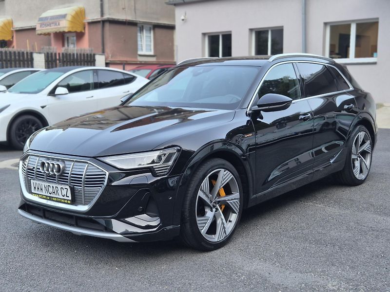 Audi e-tron 55 QUATTRO 300kw S LINE SOH97% - fotografie inzerátu