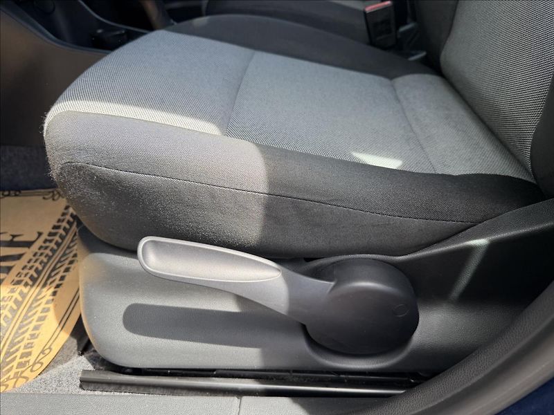 Škoda Fabia 1,4 i 16V 63kW  50TIS KM,KLIMA - fotka 13 z 50