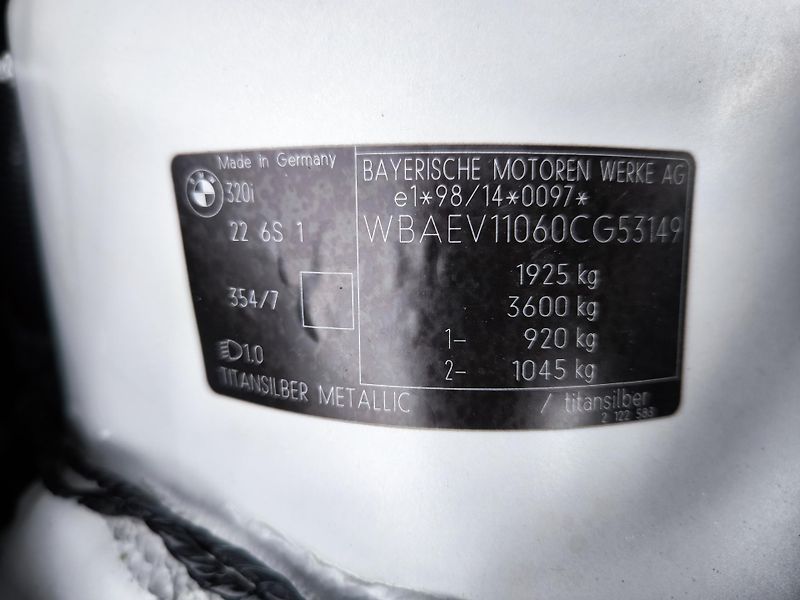 BMW Řada 3 320iAUTOMAT 6VÁLCŮ*BEZ KOROZE* - fotka 65 z 87