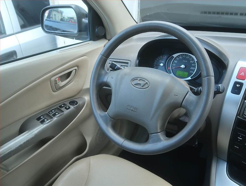 Hyundai Tucson (2007) 2.0 i, LPG, 4X4, po STK - fotka 7 z 14