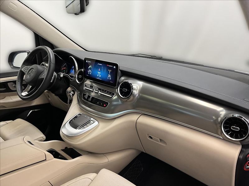 Mercedes-Benz Třídy V 300D 4MATIC EXCLUSIVE Airmatic - fotka 14 z 28