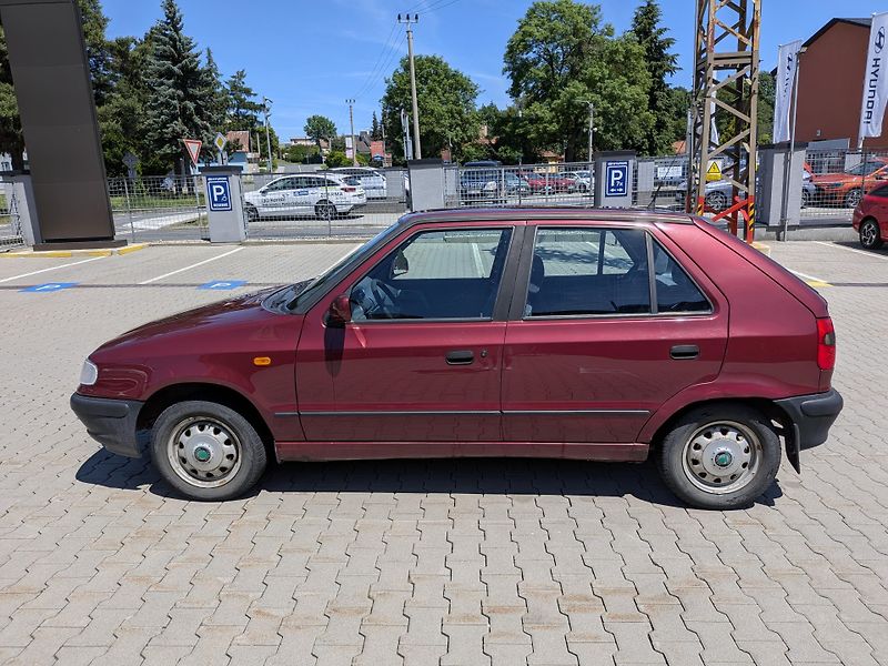Škoda Felicia 1,3 50kW TAŽNÉ ,CENTRÁL   - fotka 4 z 16