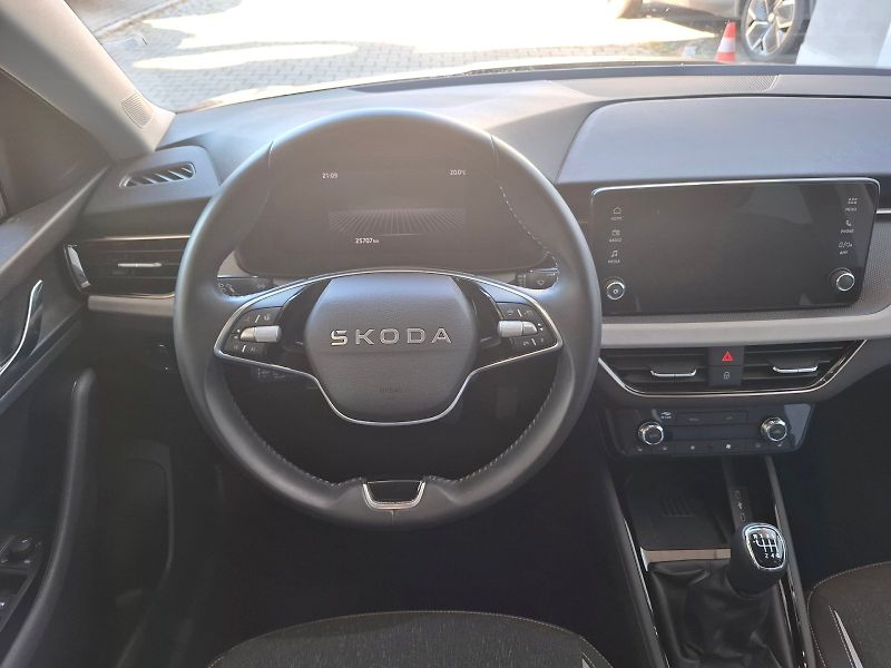 Škoda Scala (2025) TOP SELECTION TSI 85/1.0 M6F - fotka 11 z 29