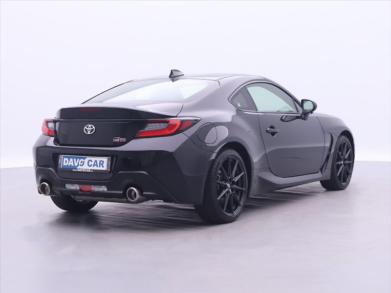 Toyota GR86 2,4 Boxer 172kW Executive DPH - fotka 7 z 38