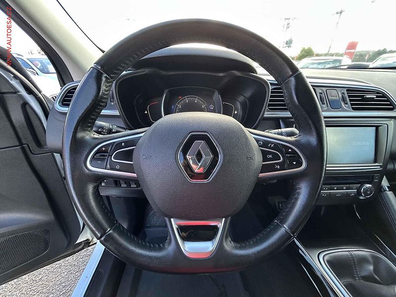 Renault Kadjar (2017) 1.2 TCe, AC - fotka 12 z 19