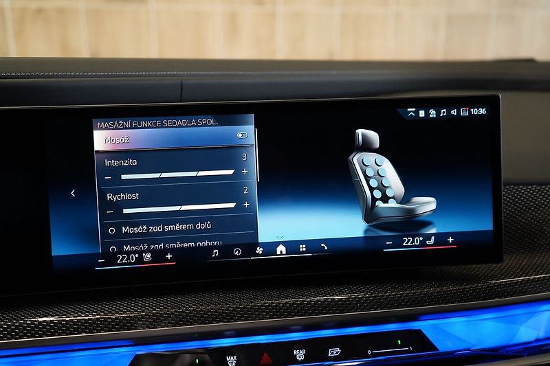 BMW Řada 7 750e xDrive,Televize,EL. dveře - fotka 30 z 50