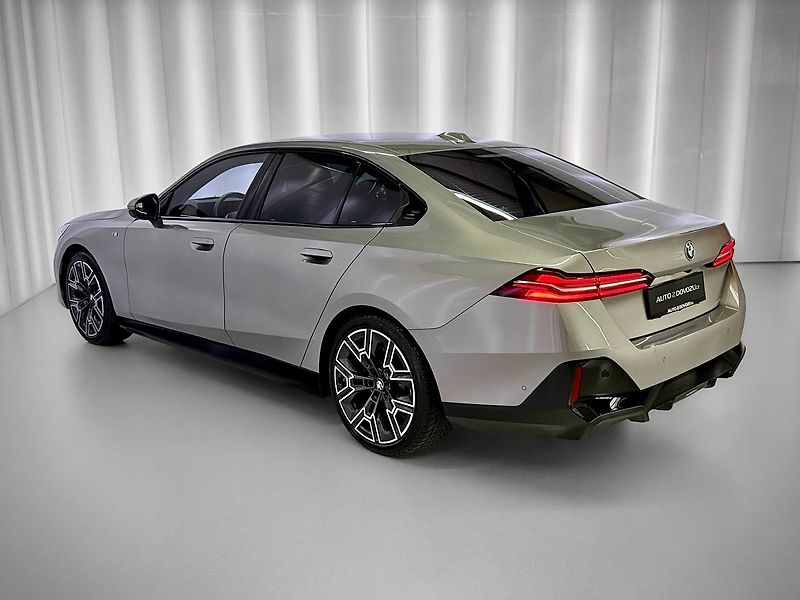 BMW Řada 5 520d xDrive, M-SPORT, HUD, H/K - fotka 5 z 33