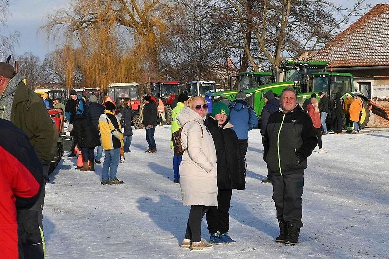 Přehlídka traktorů v Chmelišti. Foto: Richard Karban