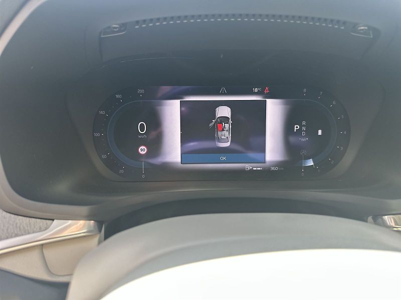 Volvo S60 (2023) B5 AWD Automat Ultimate Dark - fotka 7 z 31
