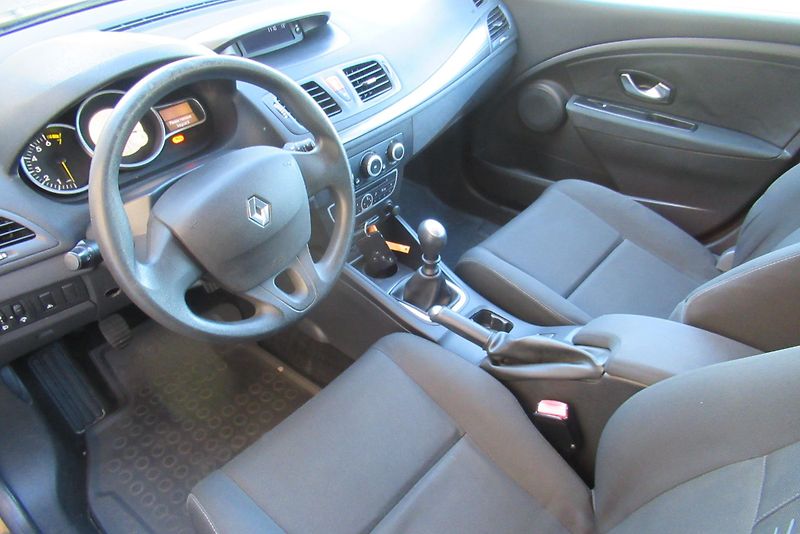 Renault Mégane 1.6i  KLIMA  - fotka 9 z 20