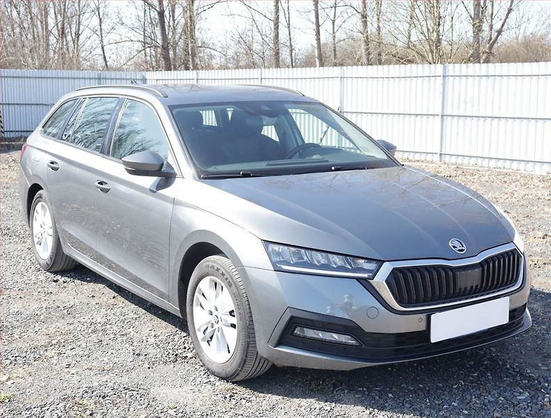 Škoda Octavia (2022) Ambition 2.0 TDI, Automat - fotografie inzerátu