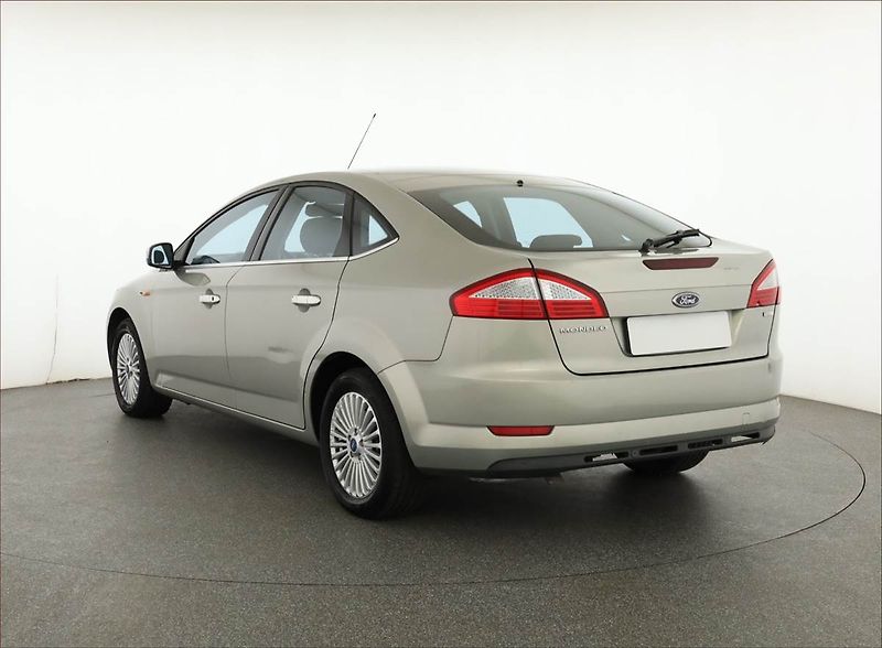Ford Mondeo (2010) 1.8 TDCi, Serv.kniha, nová STK - fotka 4 z 13