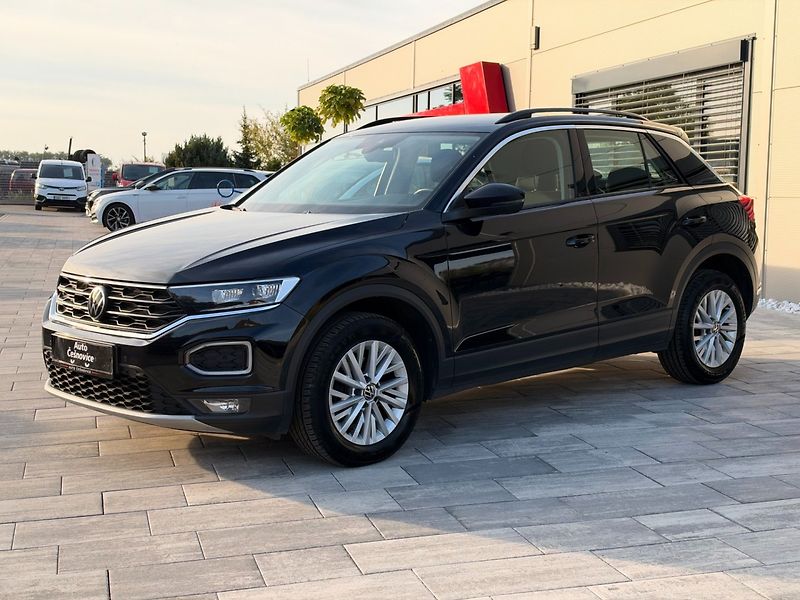 Volkswagen T-Roc (2021) Design 1.0 TSI 81kW - fotka 1 z 18