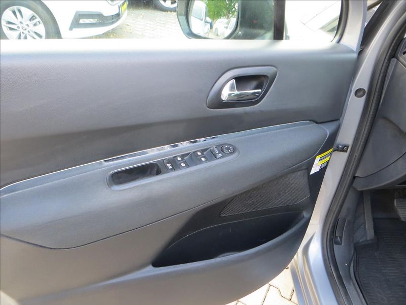 Peugeot 5008 1,6 Digi Klima, Panorama ČR - fotka 11 z 21