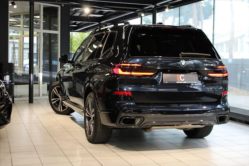 BMW X7 xDrive40d M Sport Pro ExeDrPro - fotka 42 z 44