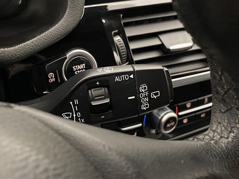 BMW X3 XDRIVE 20d AUT  - fotka 22 z 56