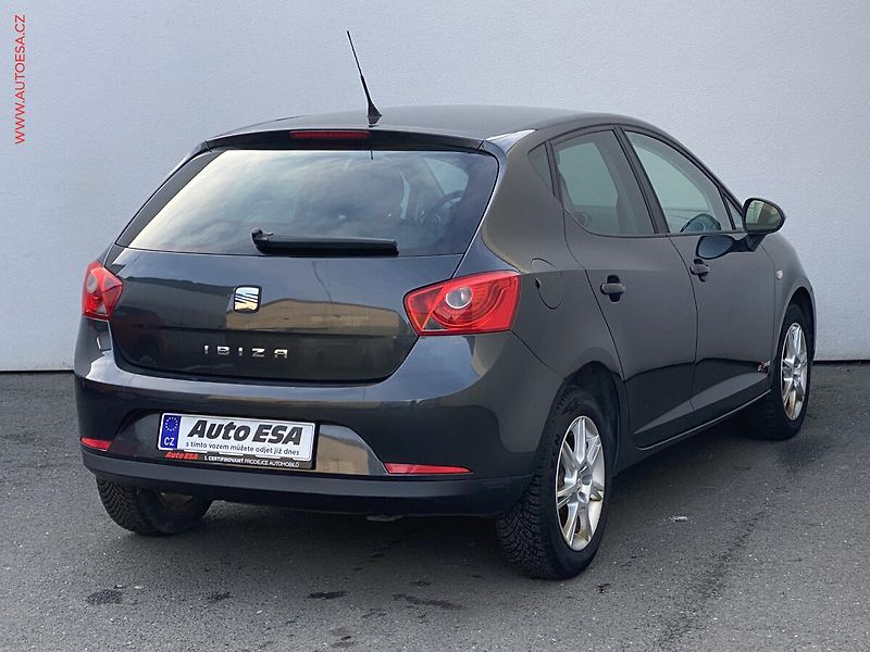 Seat Ibiza (2012) 1.4i, Copa, tempo - fotka 4 z 16