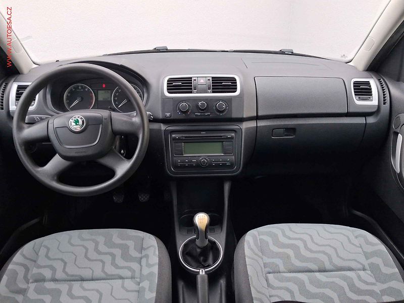 Škoda Roomster (2009) 1.2 HTP, ČR, Style, AC, TZ - fotka 8 z 15