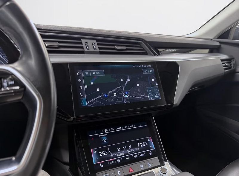 Audi Q8 e-tron 50 Q SoH 94% Kamera Vzduch Taž - fotka 17 z 21