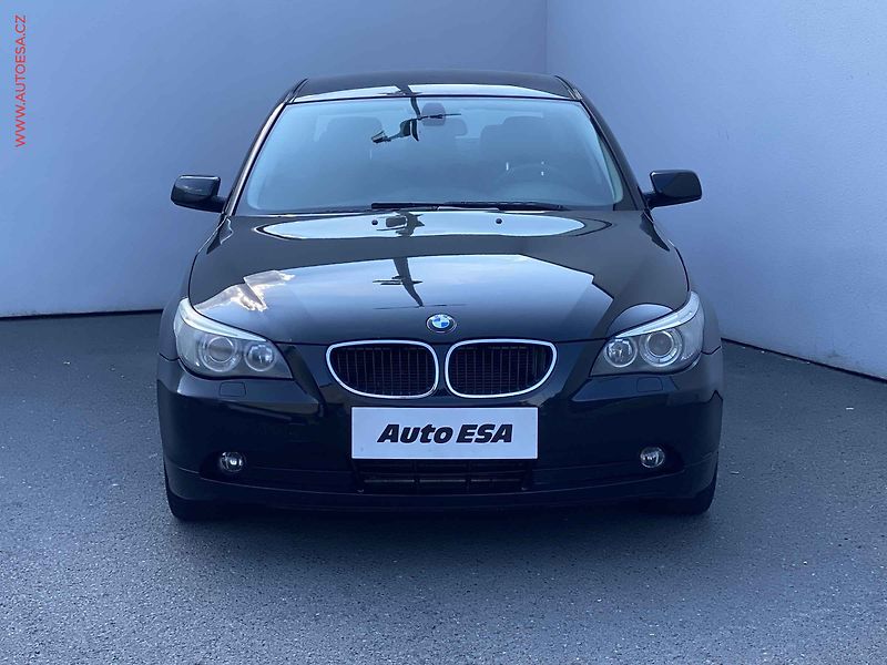 BMW Řada 5 (2006) 2.5i, servis.kniha - fotka 2 z 17