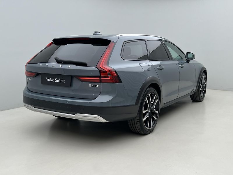 Volvo V90 CC B4 AWD PLUS AUT - fotka 13 z 45