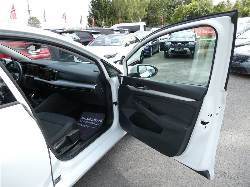 Volkswagen Golf 2,0 TDi VIII 2x kola,LED,CEBIA - fotka 22 z 49