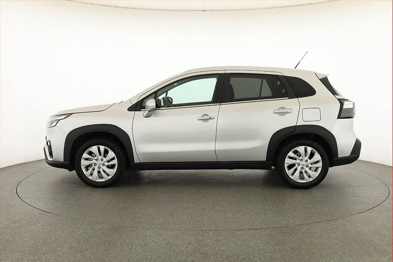 Suzuki SX4 S-Cross (2023) 1.5 Hybrid - fotka 3 z 16