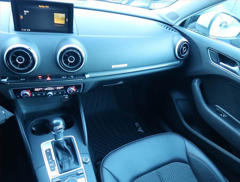 Audi A3 (2016) Ambition 1.6 TDI, Automat - fotka 11 z 16