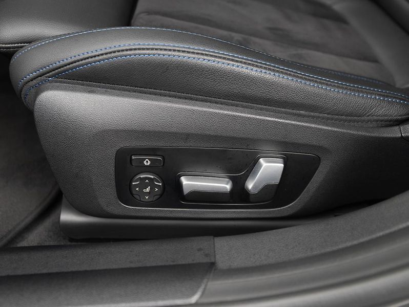 BMW Řada 4 420d xDrive - fotka 21 z 22
