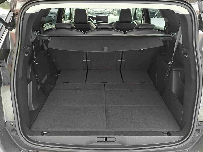 Peugeot 5008 (2022) 1,2 PT ALLURE LED ALU PDC NAVI - fotka 19 z 24