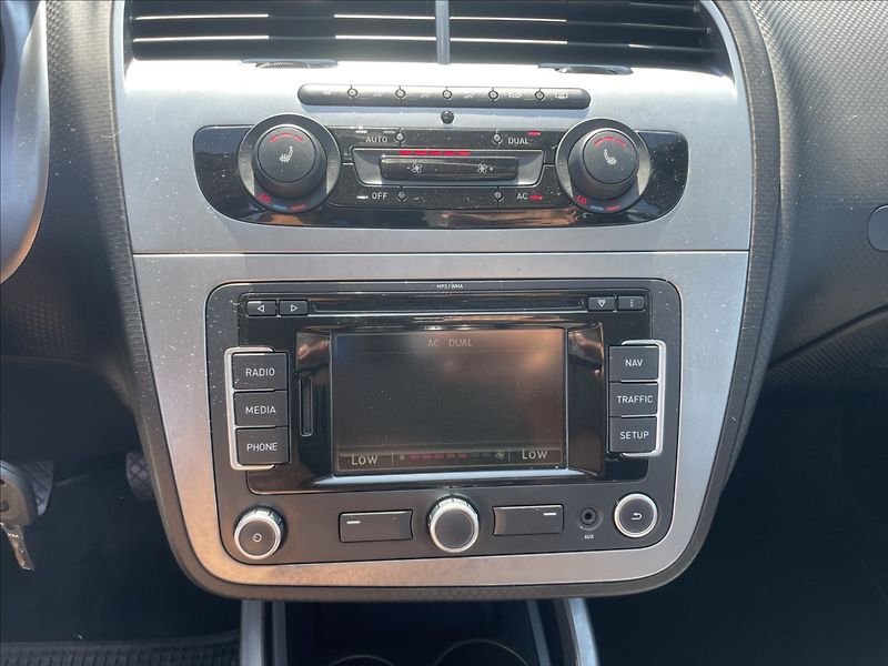 Seat Altea 1,6 TDi 77kw Klima Xenon GPS - fotka 18 z 39