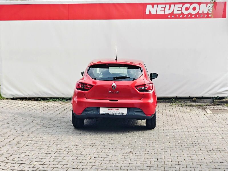 Renault Clio (2015) 1,2 16V 54 kW Limited - fotka 7 z 40