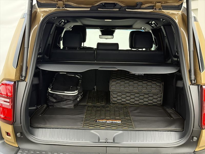 Toyota Land Cruiser 2,8 FIRST EDITION - fotka 28 z 28