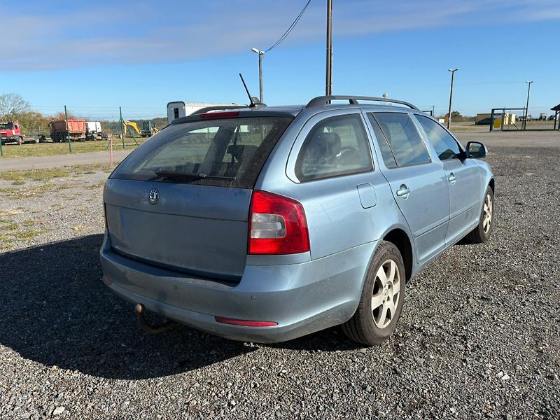 Škoda Octavia (2011) Škoda Octavia 2.0 TDI CR - fotka 8 z 21