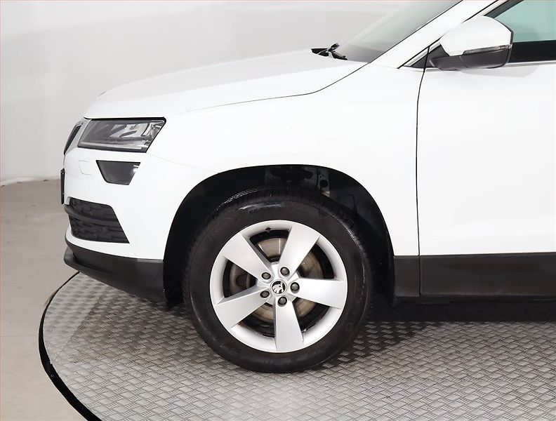 Škoda Karoq (2018) Style 1.5 TSI, Navi, Tempomat - fotka 14 z 16