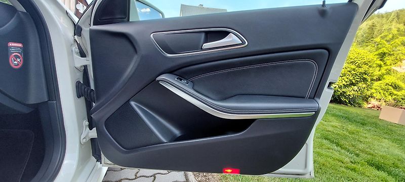 Mercedes-Benz Třídy A (2015) A220 CD 4MATIC - fotka 12 z 18