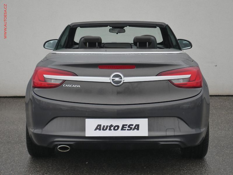 Opel Cascada (2013) 1.4i, AC, výhřev sed - fotka 5 z 21