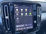 Volvo XC40 B3 FWD BE // 360 // kola - náhled 32