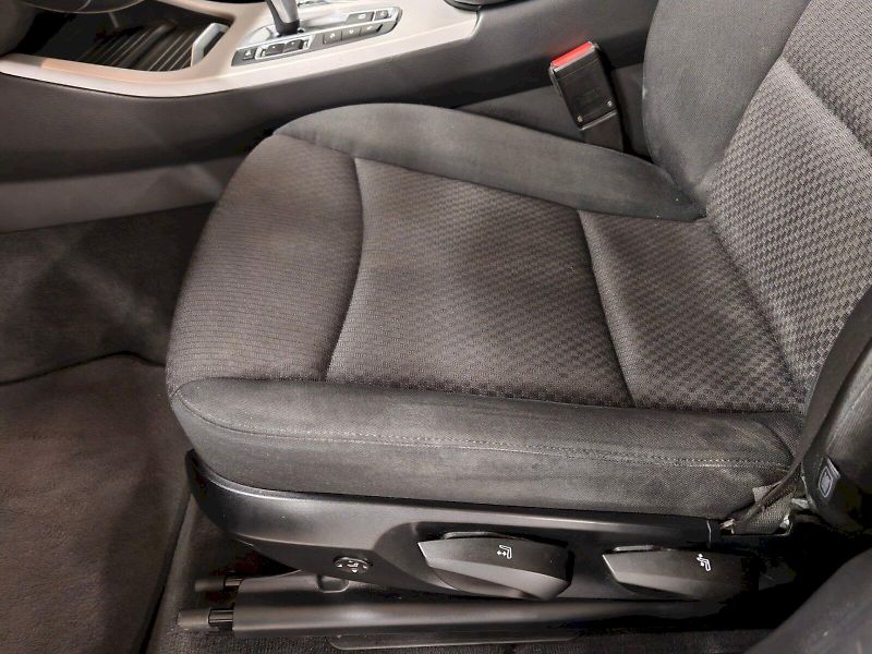 BMW X3 (2016) 2.0 D 140 kW XDRIVE - fotka 19 z 28