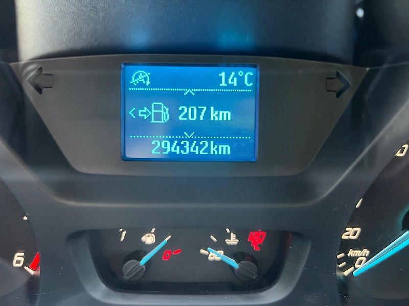 Ford Transit Custom (2017) 8MÍST TAŽNÝ KLIMA 96kW CZ DPH  - fotka 18 z 18