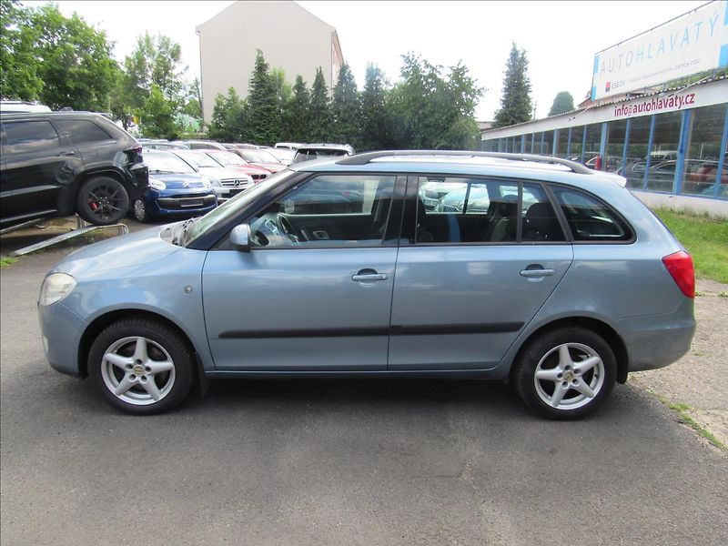 Škoda Fabia 1,9 TDi 77kW Combi Sport - fotka 7 z 32