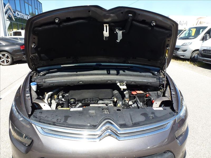 Citroën C4 Picasso 1,2 PureTech 130 6MAN Turbo  S - fotka 34 z 46