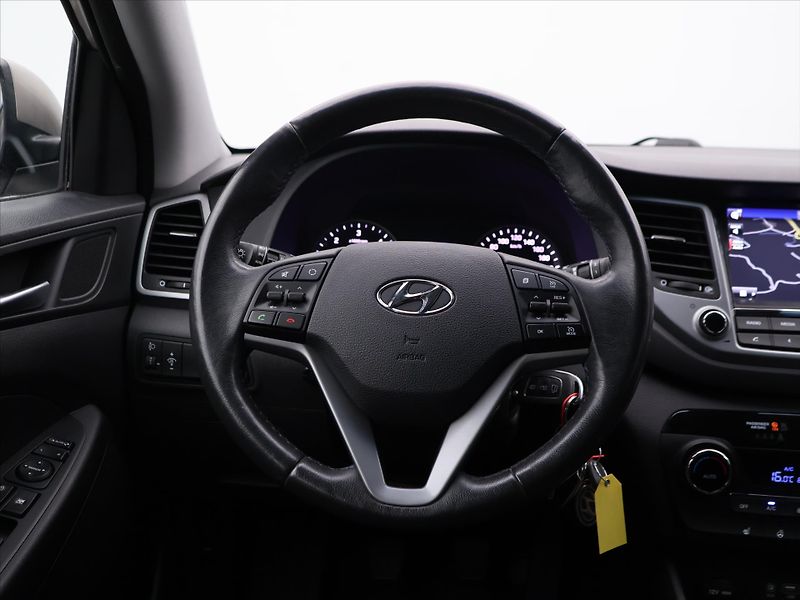 Hyundai Tucson 1,7 CRDi 85kW CZ Czech Edition - fotka 18 z 32
