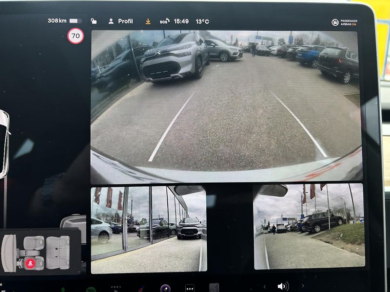 Tesla Model 3 Long Range AWD 75kWh DPH - fotka 16 z 17