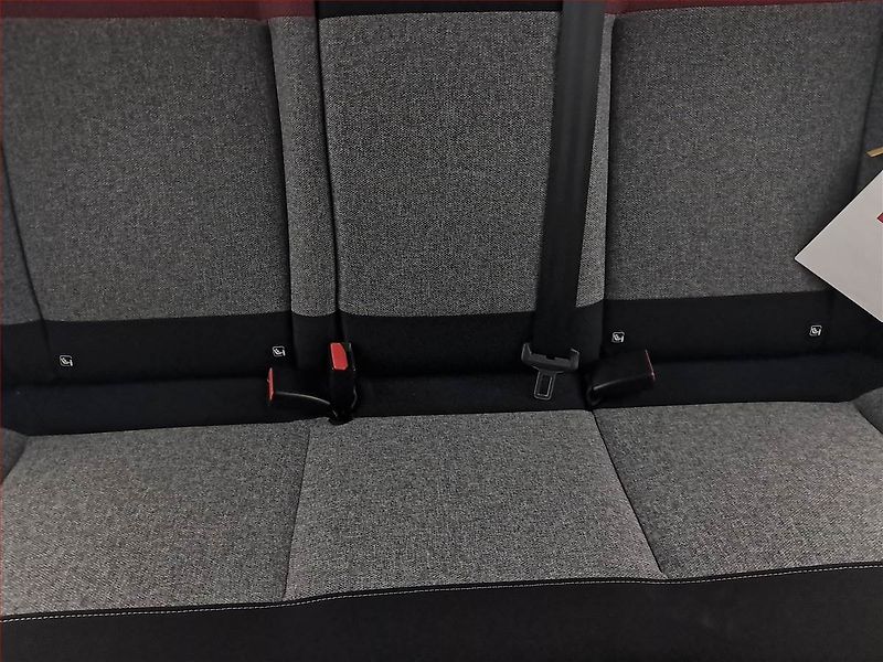 Citroën C3 (2021) 1.2 PureTech, ČR,1.maj - fotka 10 z 15