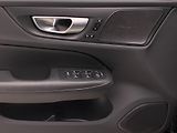 Volvo S60 B5 AWD DARK ULTIMATE AUT CZ - náhled 28