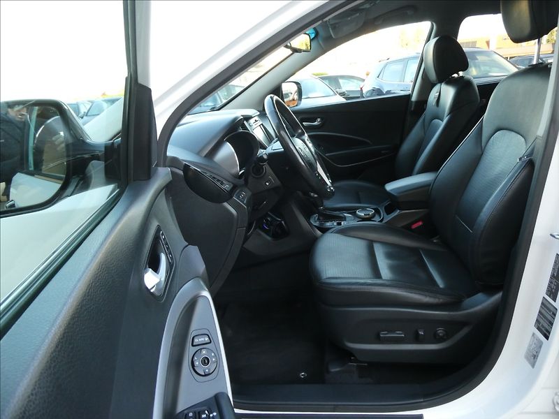 Hyundai Santa Fe 2,2 CRDi 4x4 Automat,DPH,Premi - fotka 21 z 62