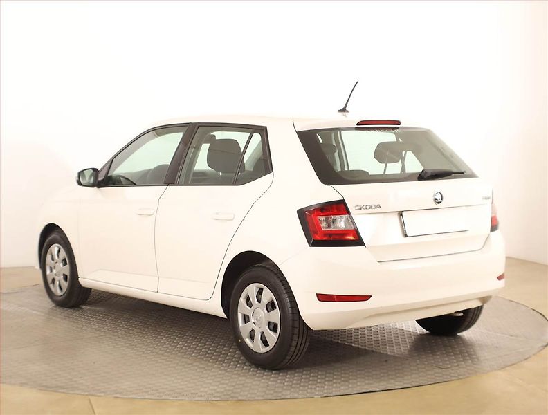 Škoda Fabia (2019) Ambition 1.0, Serv.kniha - fotka 4 z 13